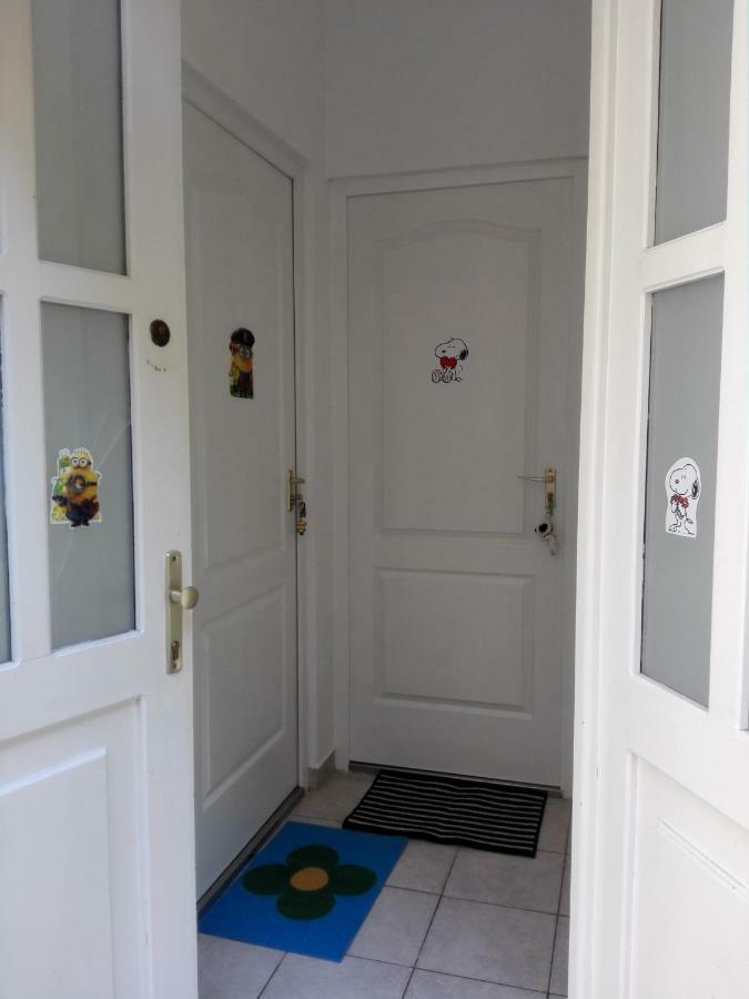 Minion & Snoopy Apartman Budapesta Exterior foto