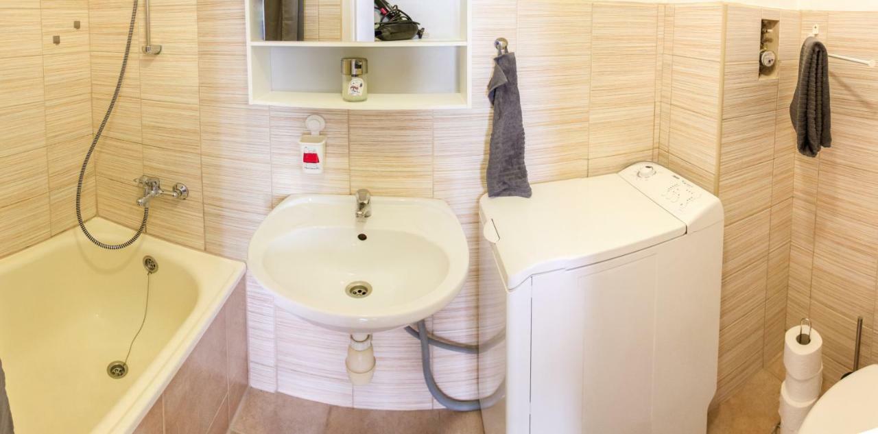 Minion & Snoopy Apartman Budapesta Exterior foto